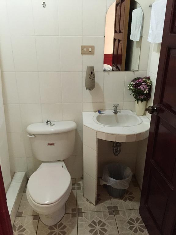 Hotel Villa Margarita Flores Oda fotoğraf