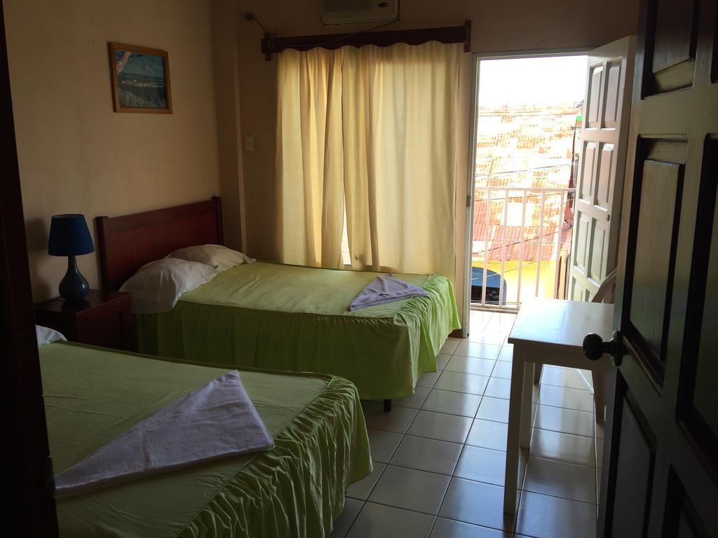 Hotel Villa Margarita Flores Oda fotoğraf